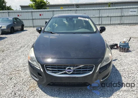 2013 Volvo S60 T5 from USA, damaged, VIN YV1612FH1D2191125